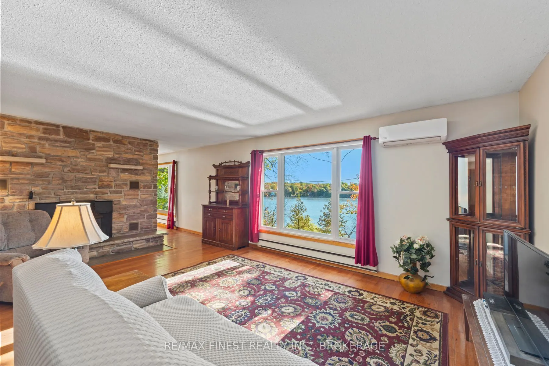 4236 Pine Ridge Drive