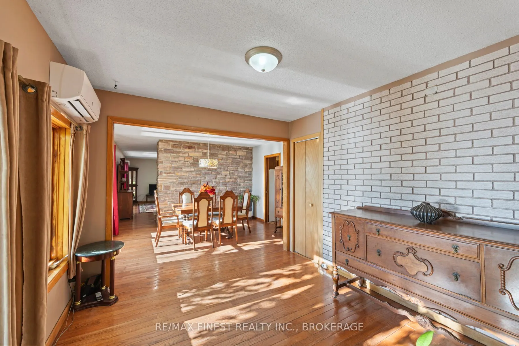 4236 Pine Ridge Drive