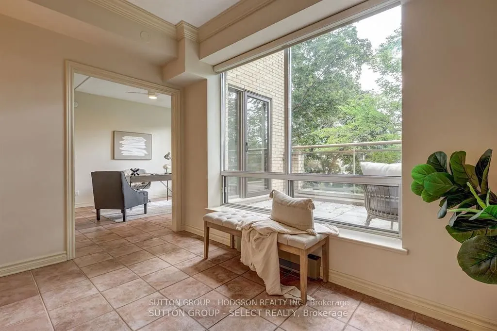 250 Sydenham Street, #203