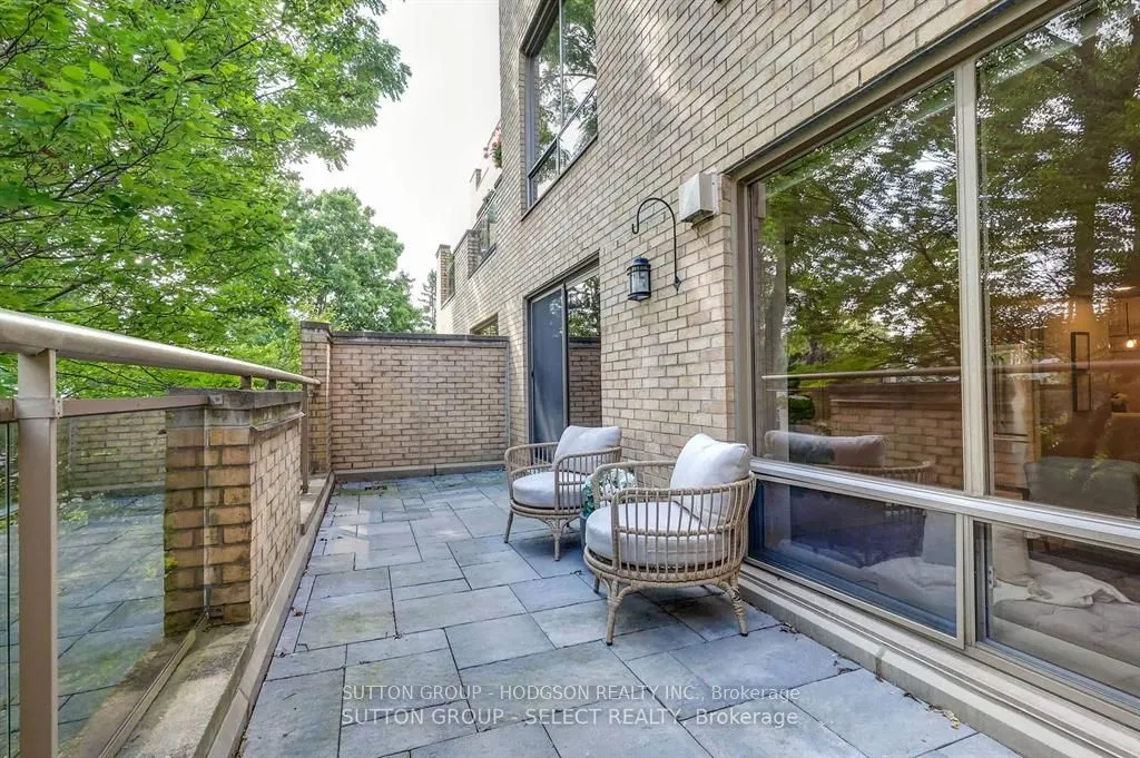 250 Sydenham Street, #203