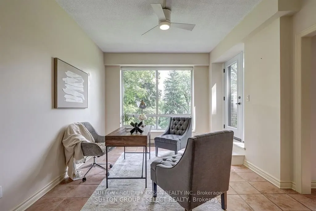 250 Sydenham Street, #203