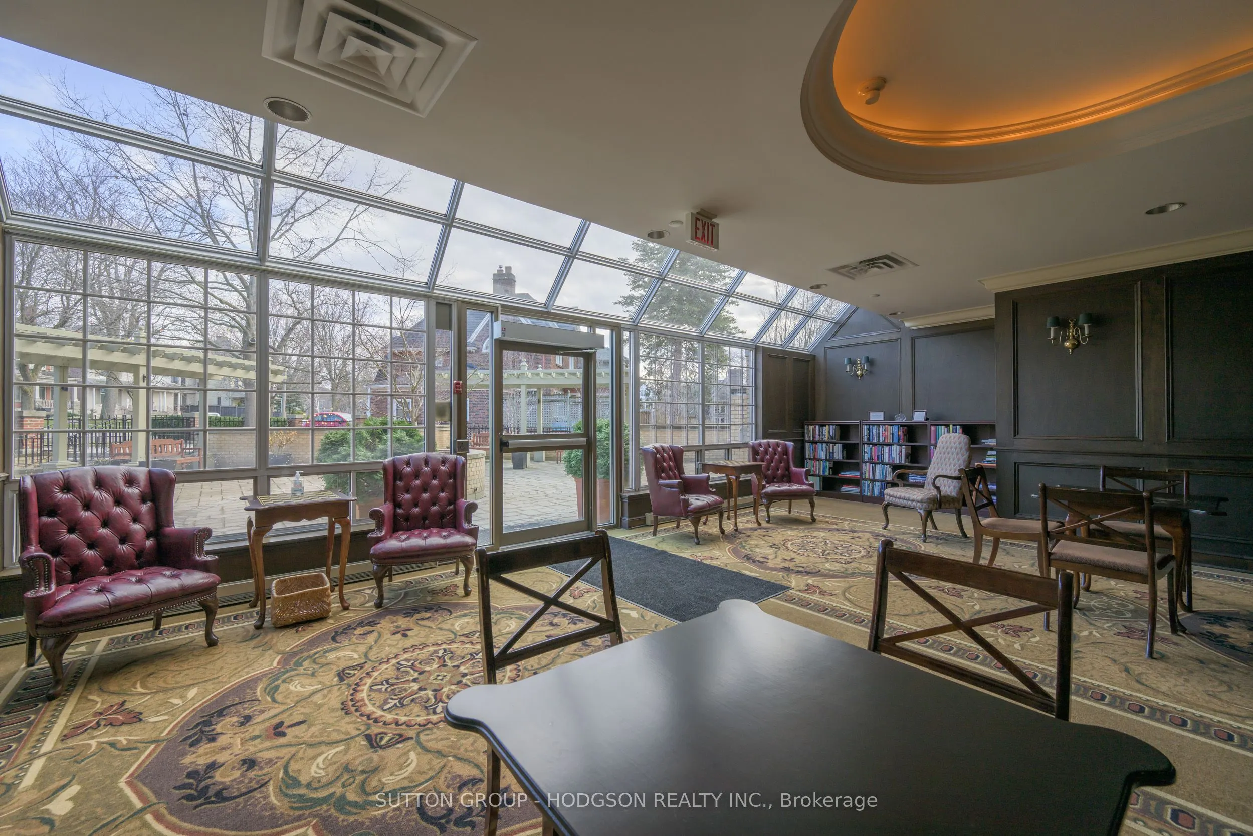 250 Sydenham Street, #203