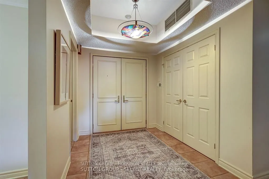 250 Sydenham Street, #203