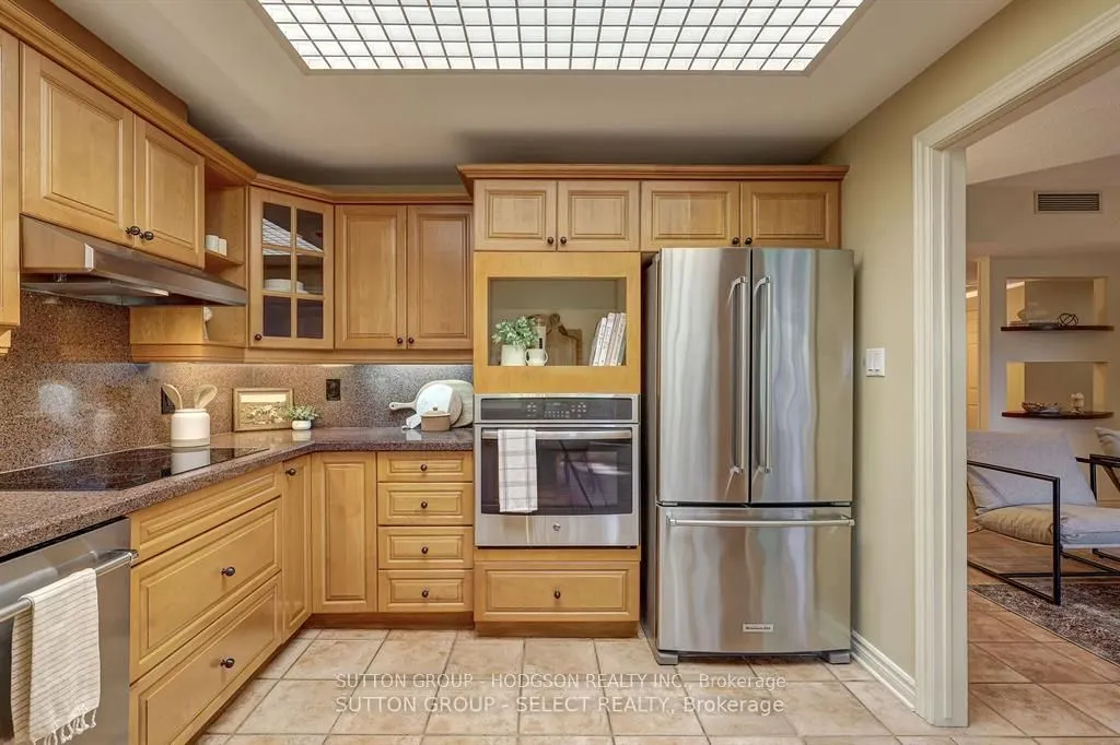 250 Sydenham Street, #203