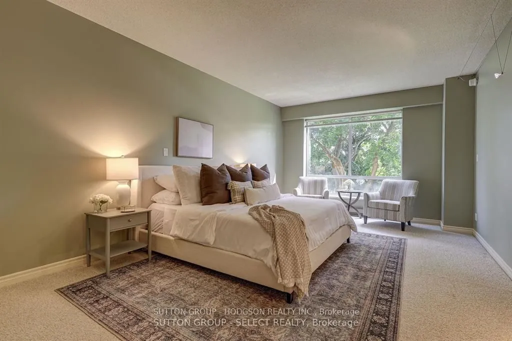 250 Sydenham Street, #203