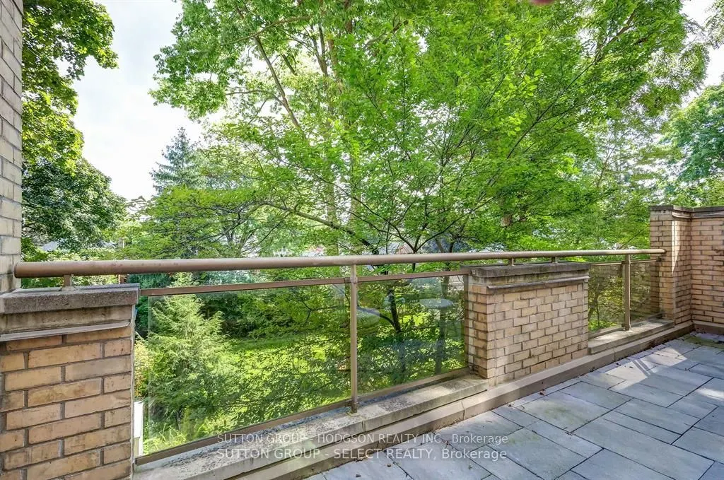250 Sydenham Street, #203