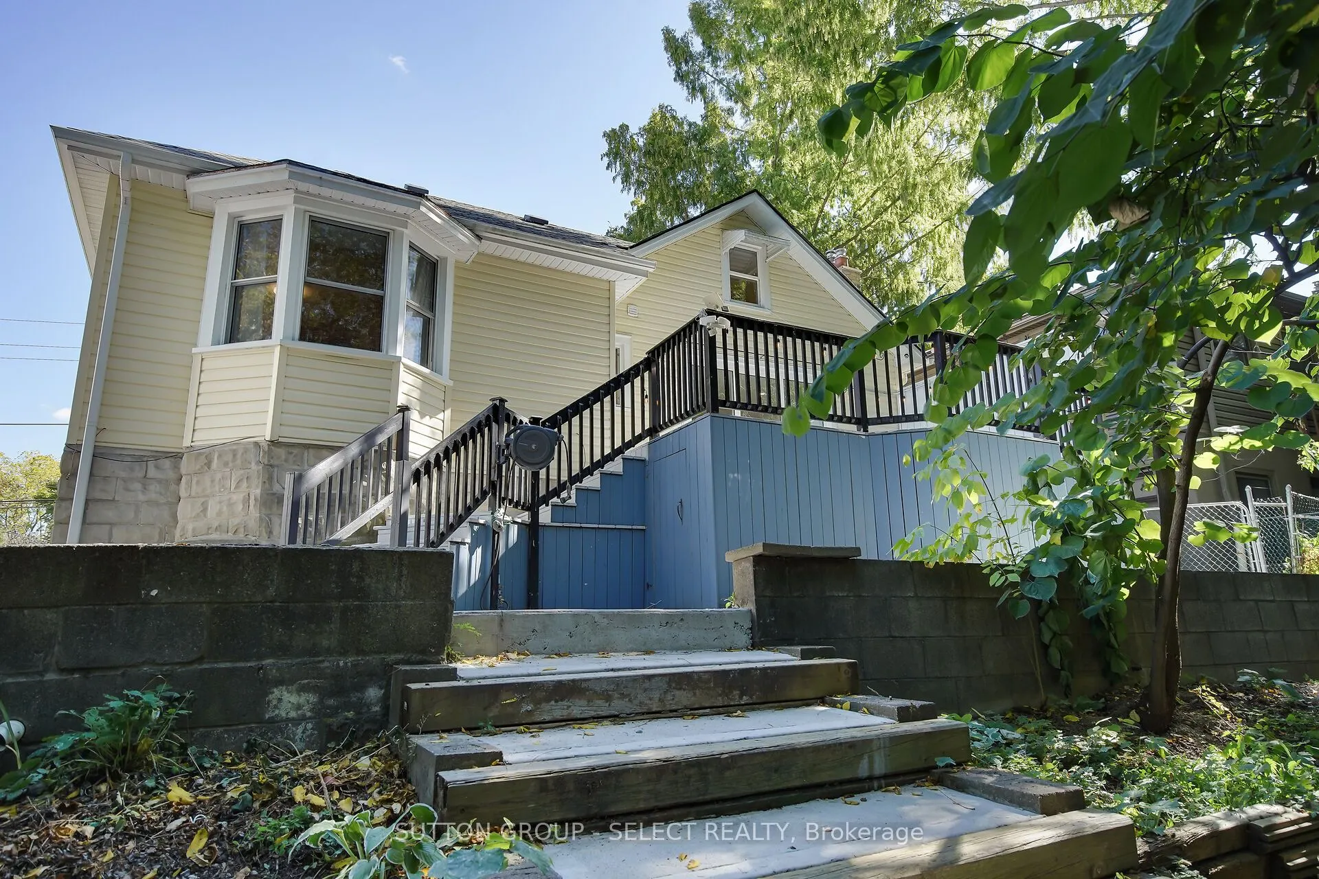 413 Old Wonderland Road