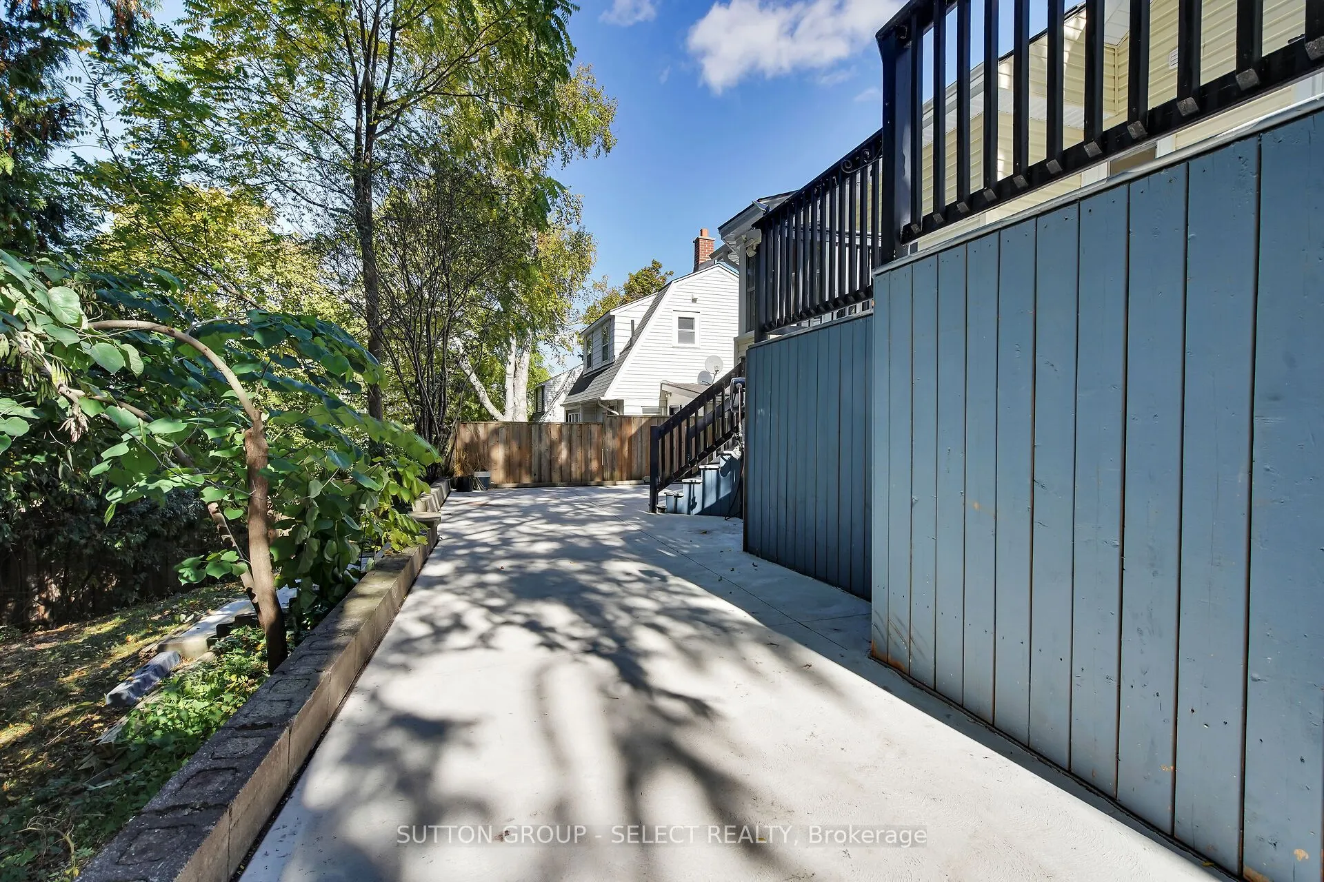 413 Old Wonderland Road