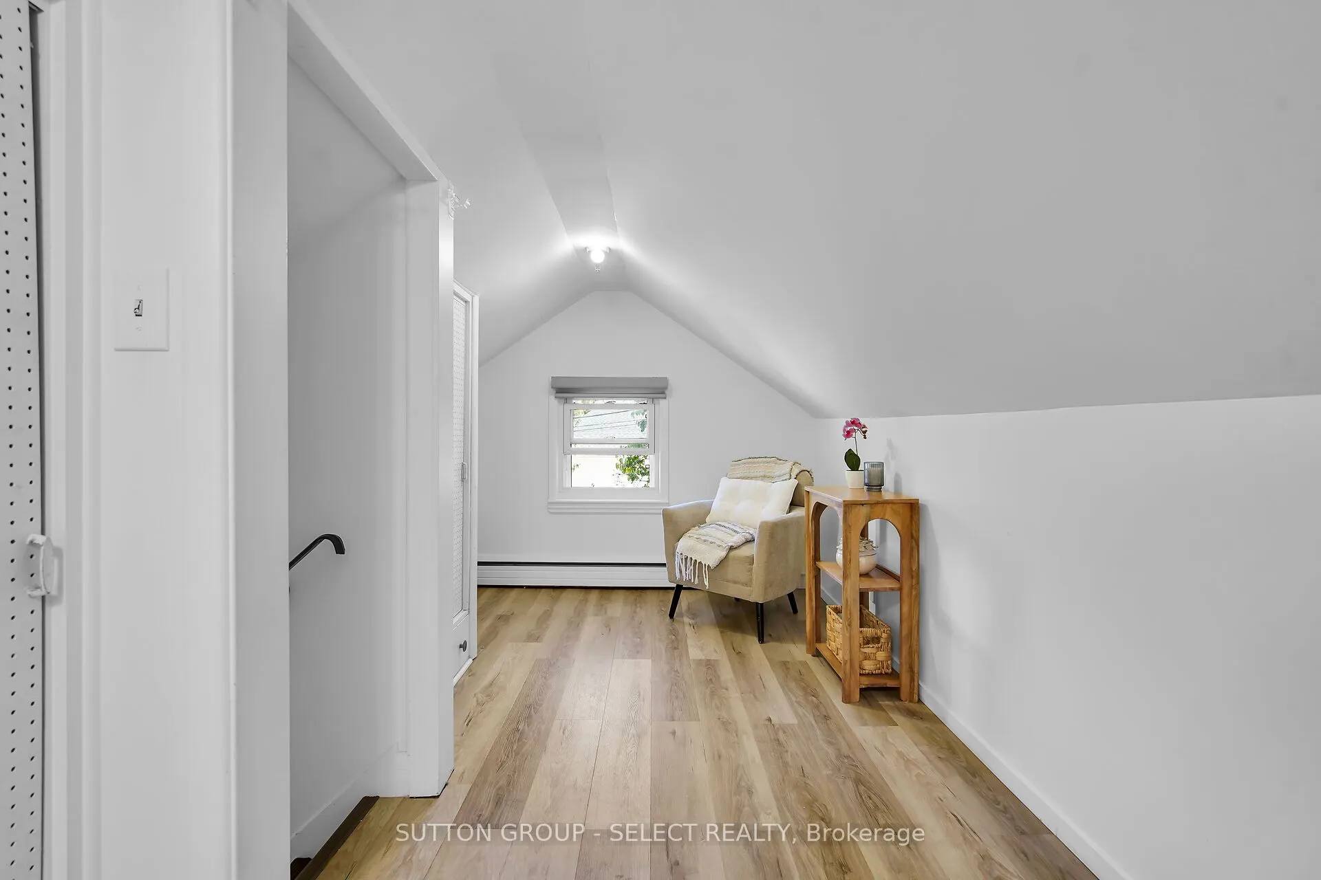 413 Old Wonderland Road