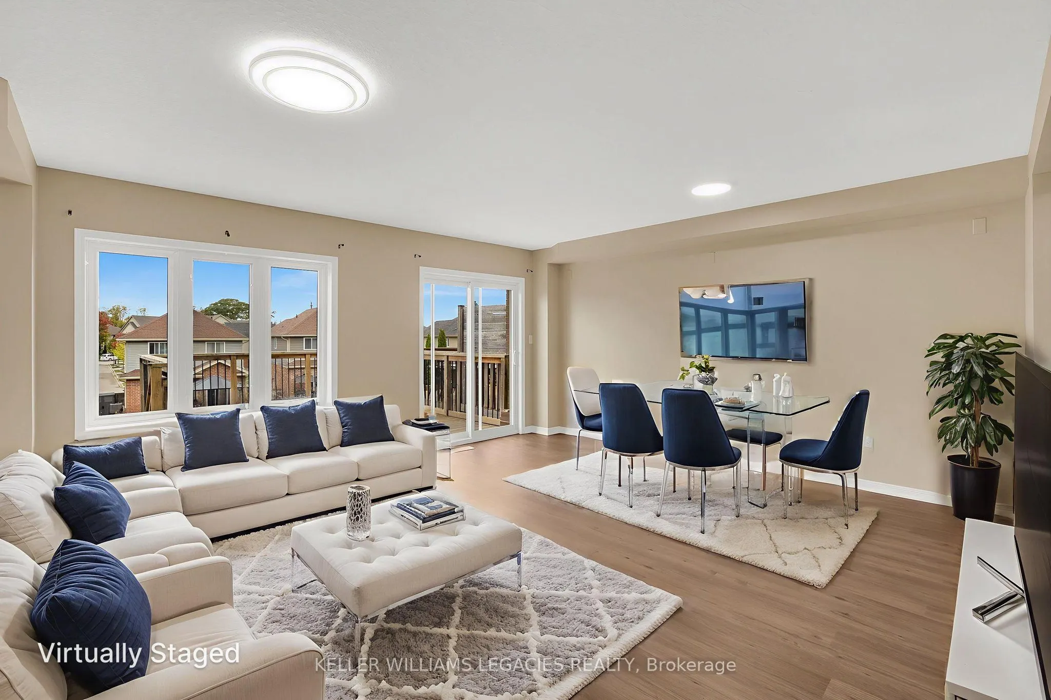 933 Zeller Crescent