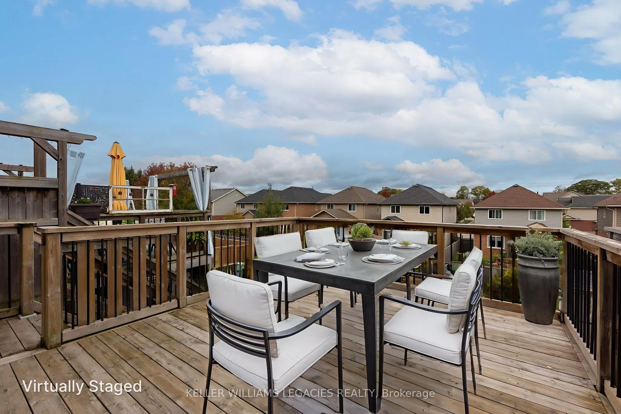 933 Zeller Crescent