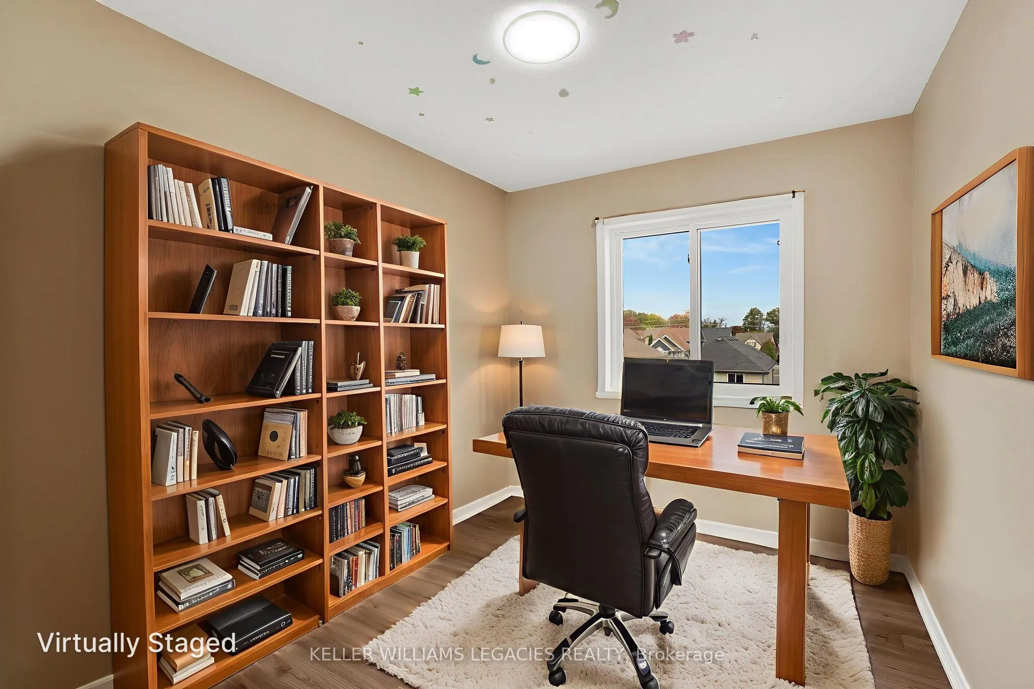 933 Zeller Crescent