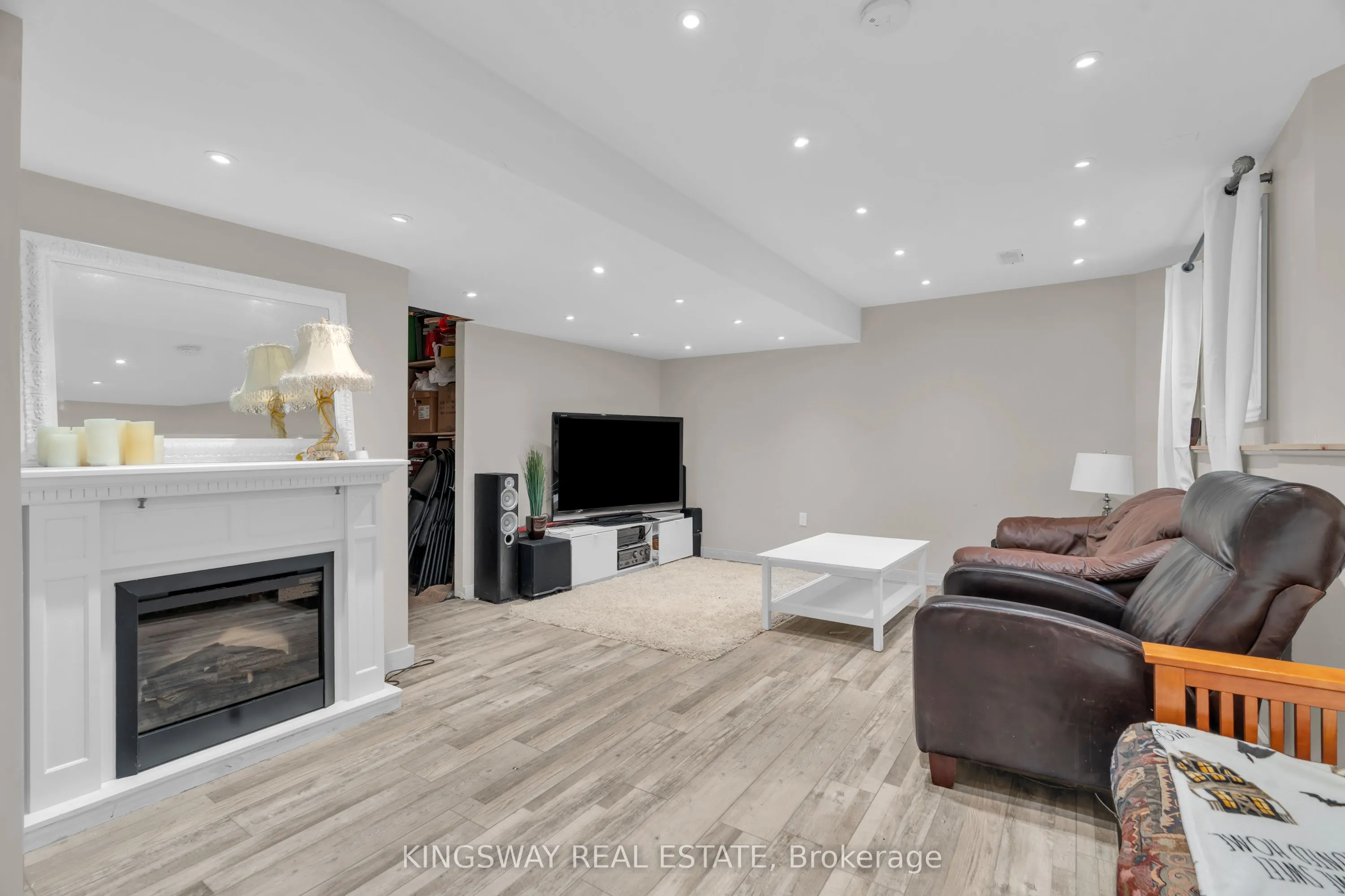 75 CHASE Crescent