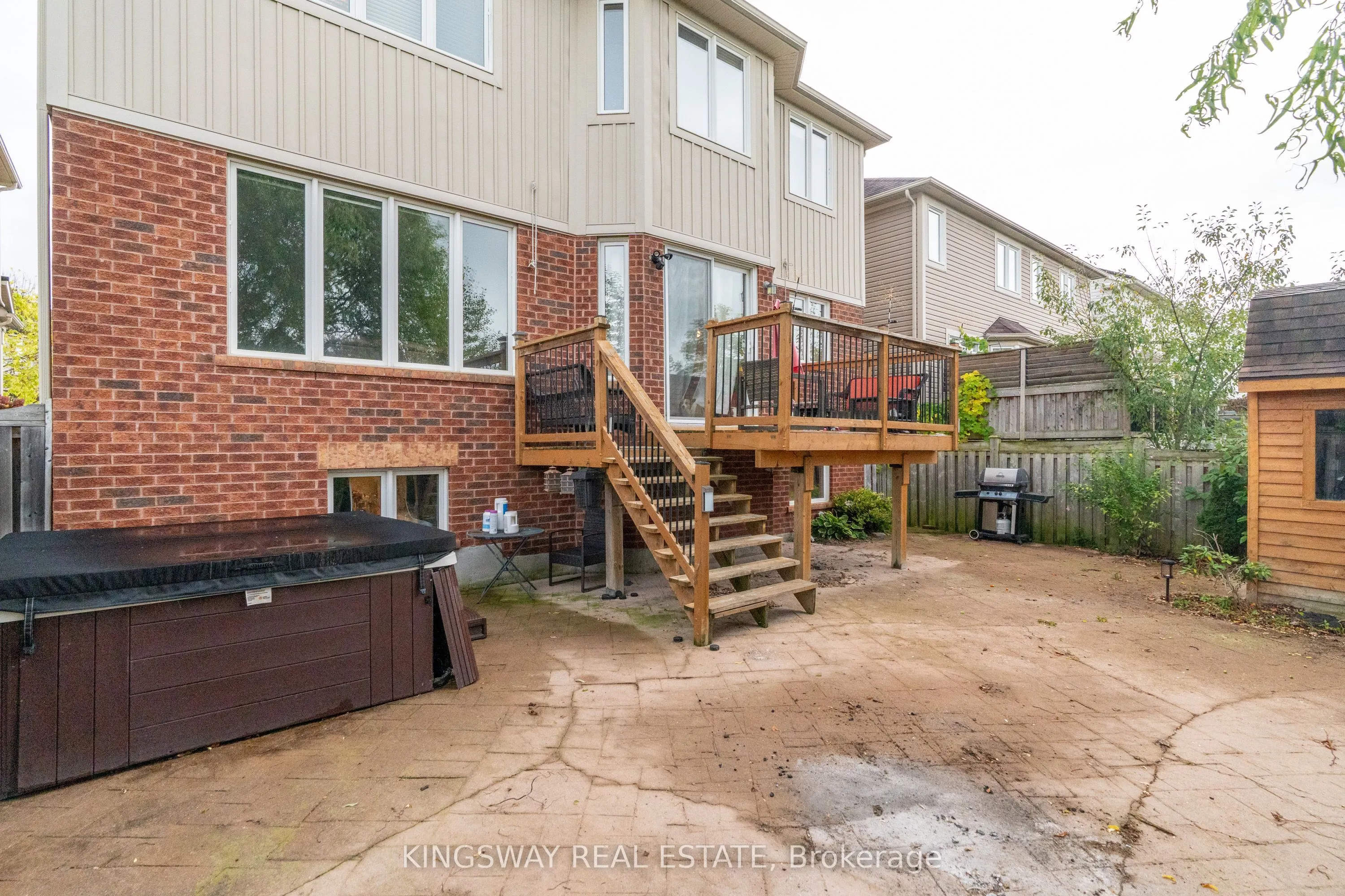75 CHASE Crescent