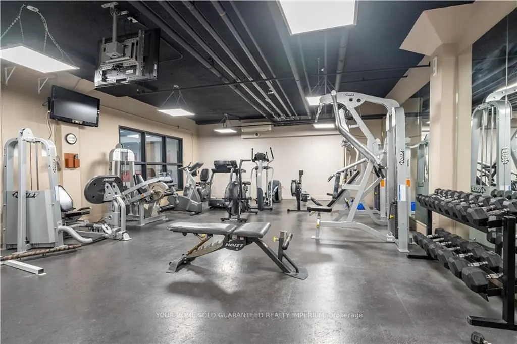 150 Charlton Avenue E, #1406