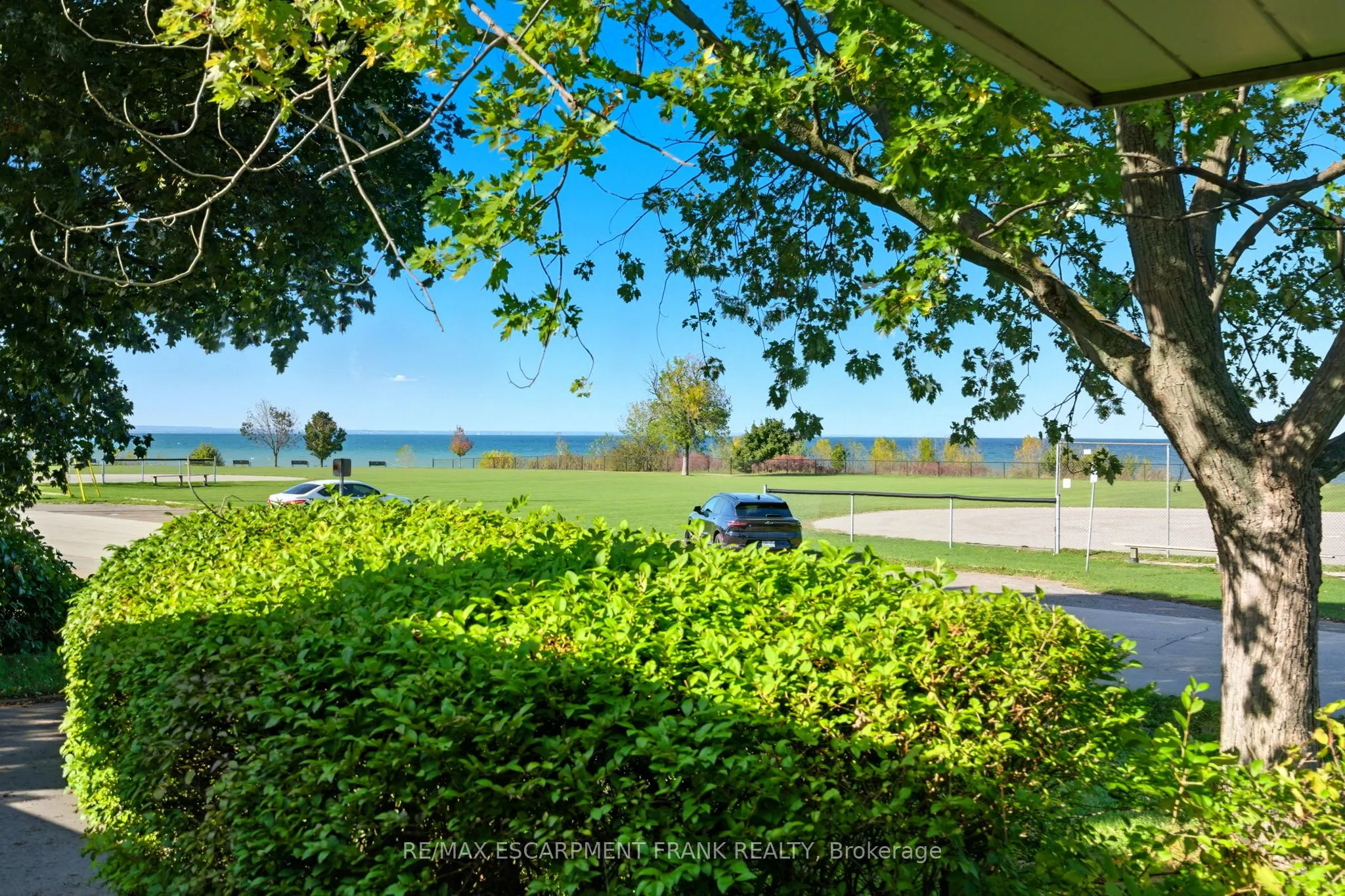 67 Lakeside Drive