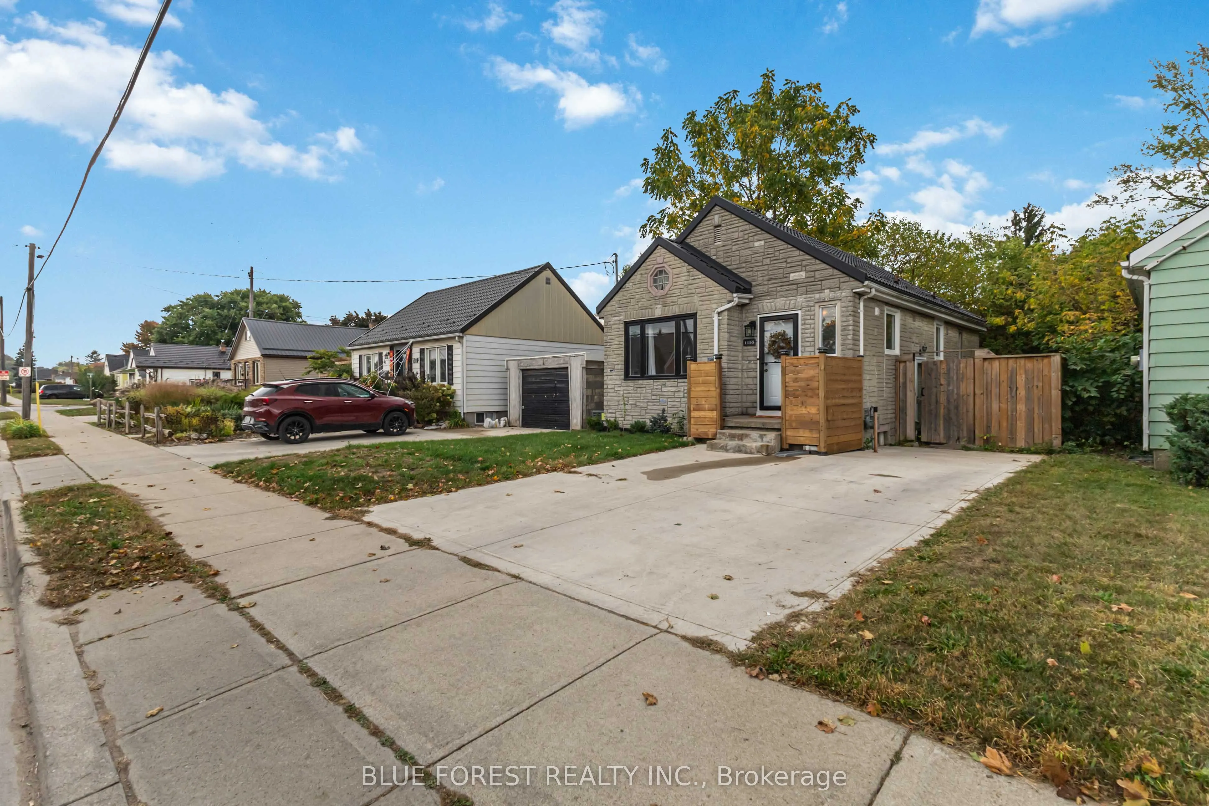 1155 Trafalgar Street