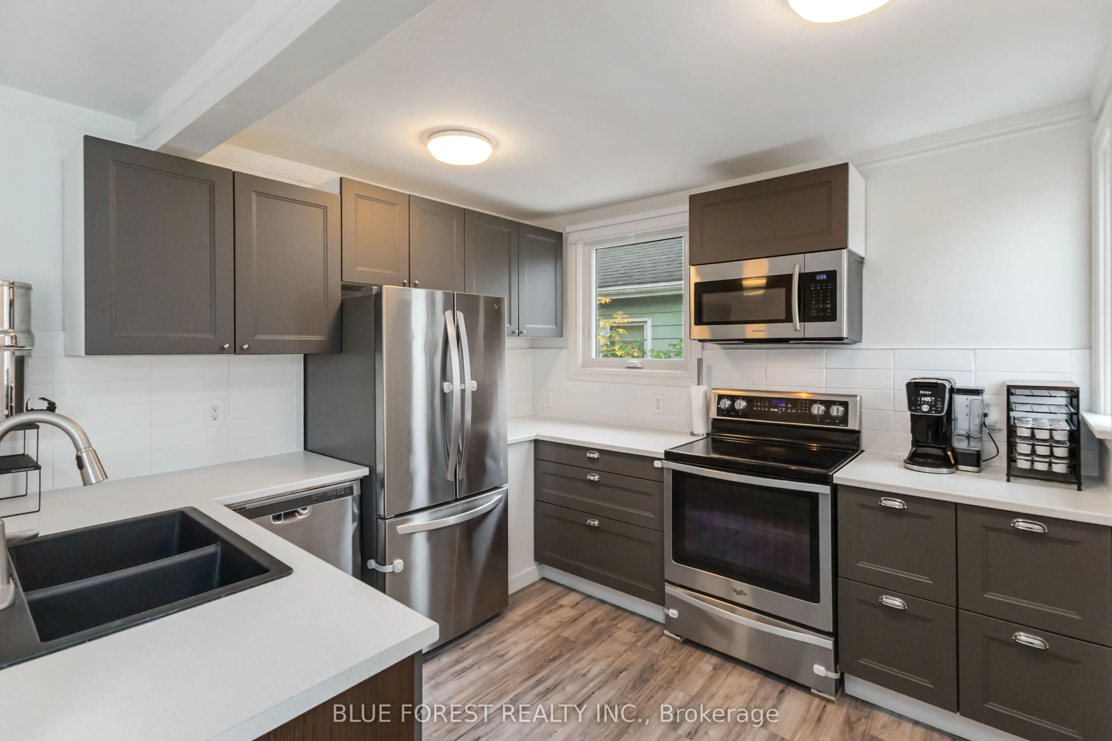 1155 Trafalgar Street
