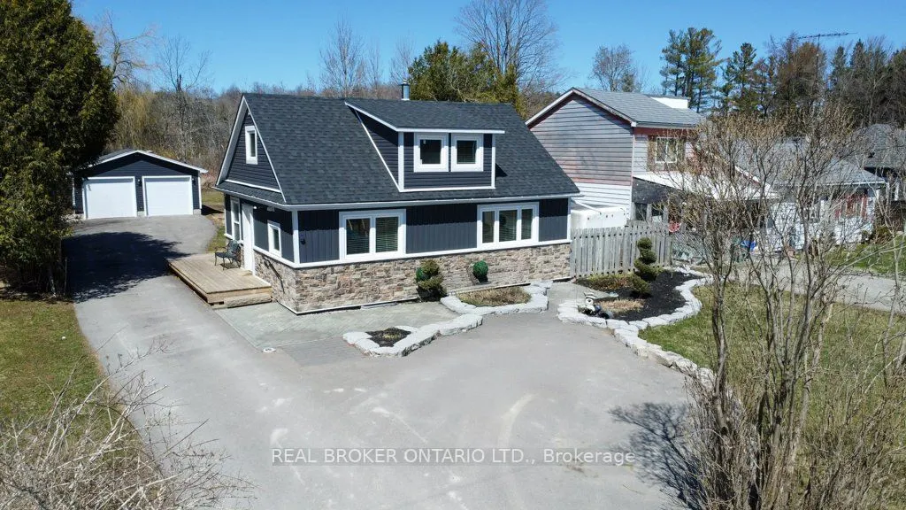 9488 Wellington 124 Road