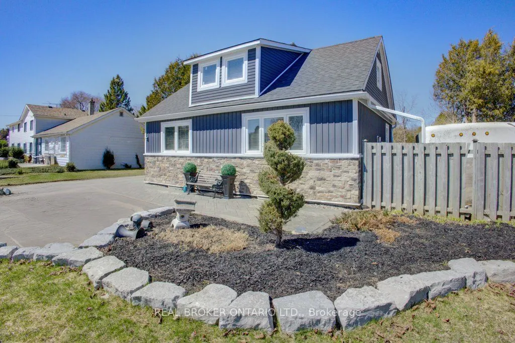 9488 Wellington 124 Road