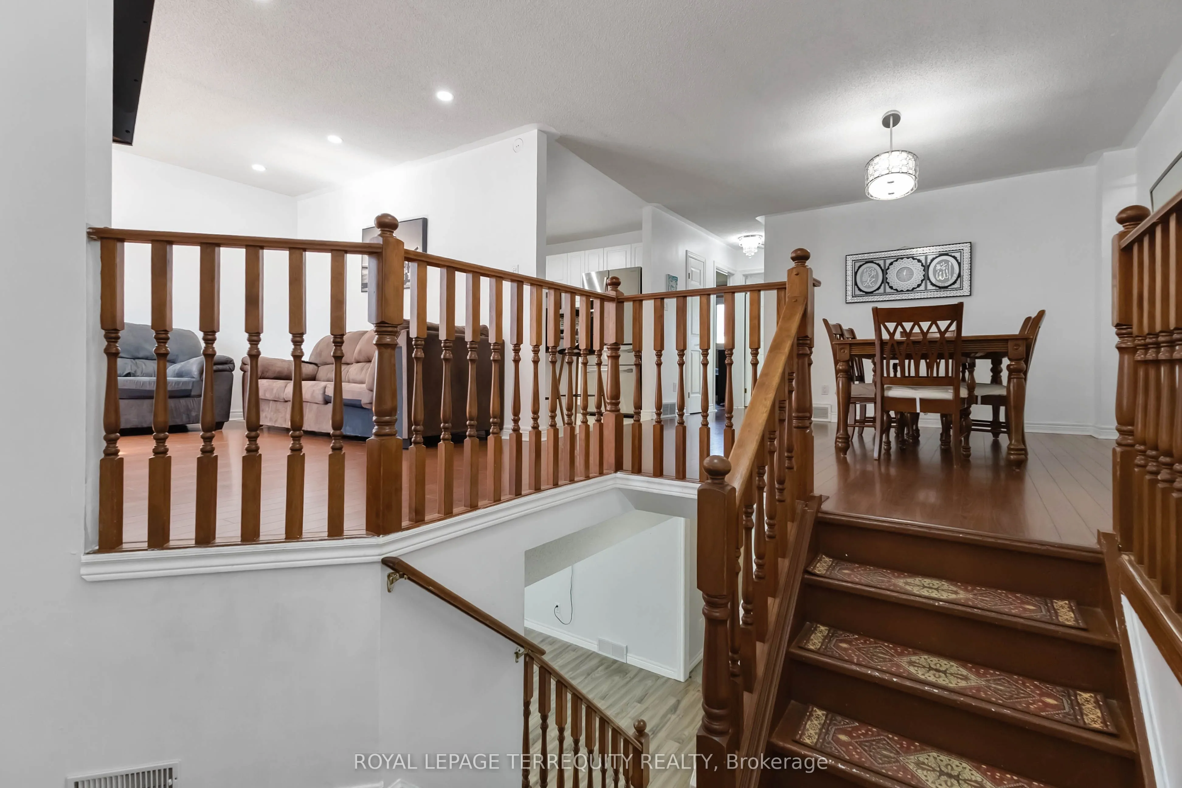 26 Joliet Street