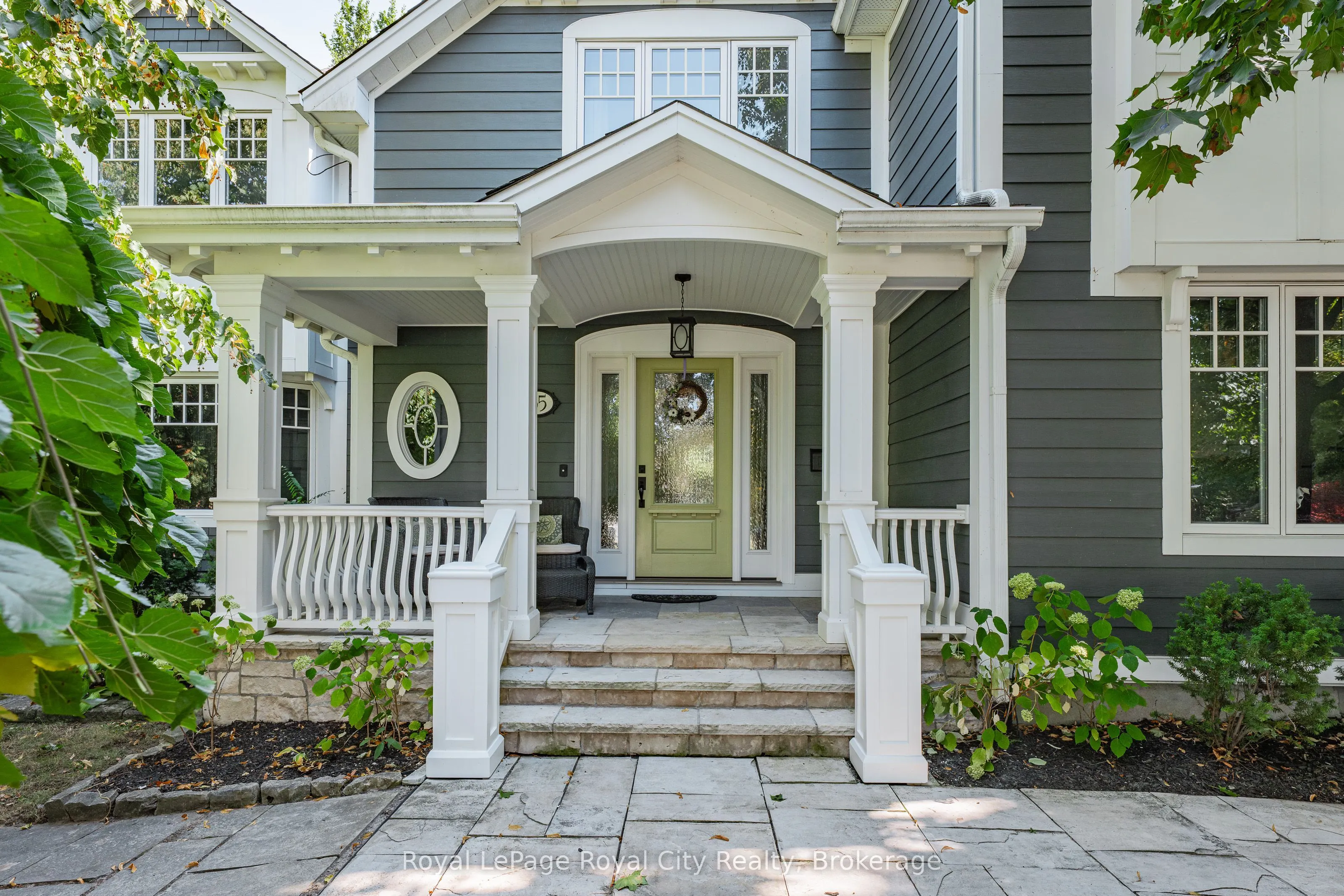 35 Monticello Crescent