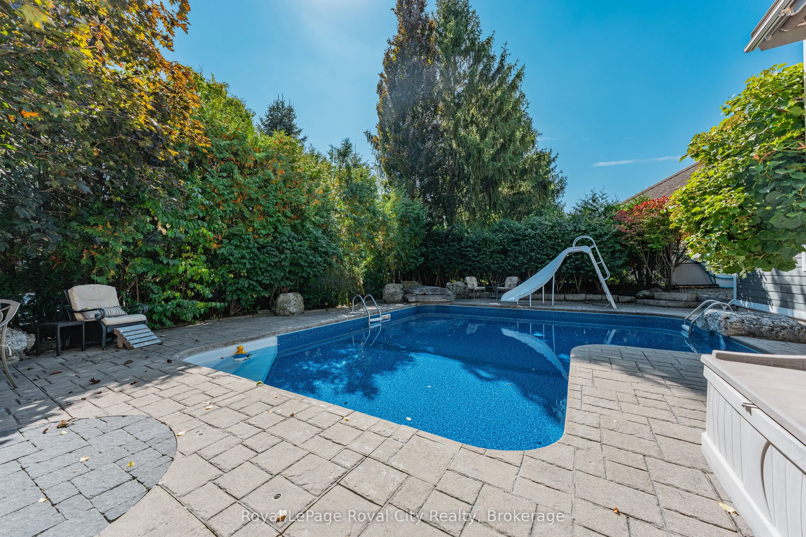 35 Monticello Crescent