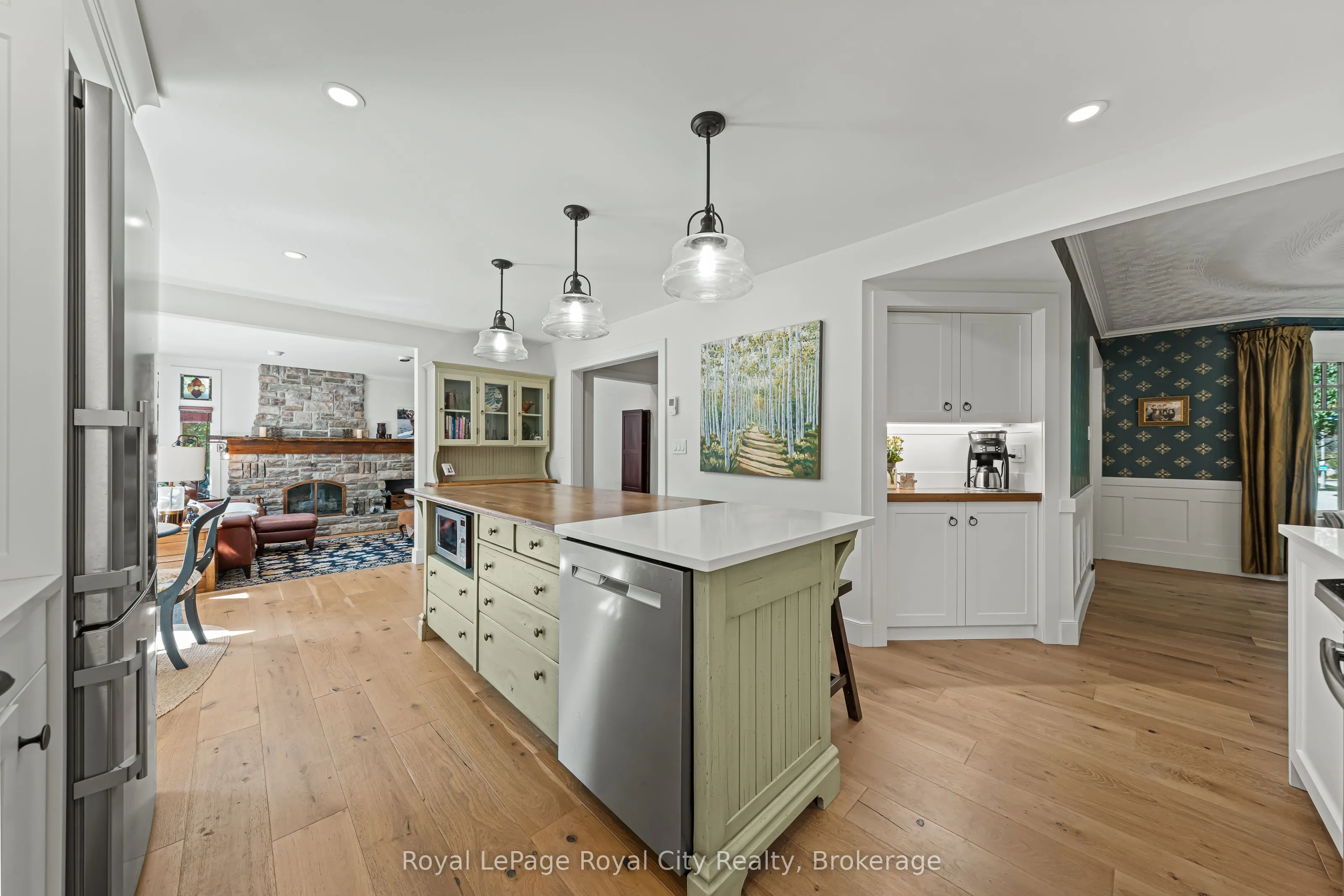 35 Monticello Crescent