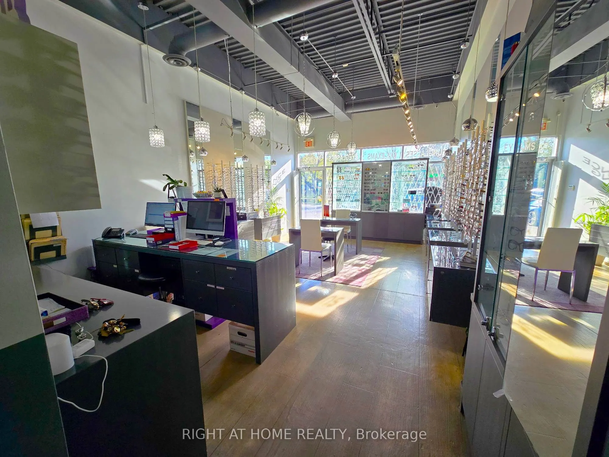 259 Queenston Road, #6
