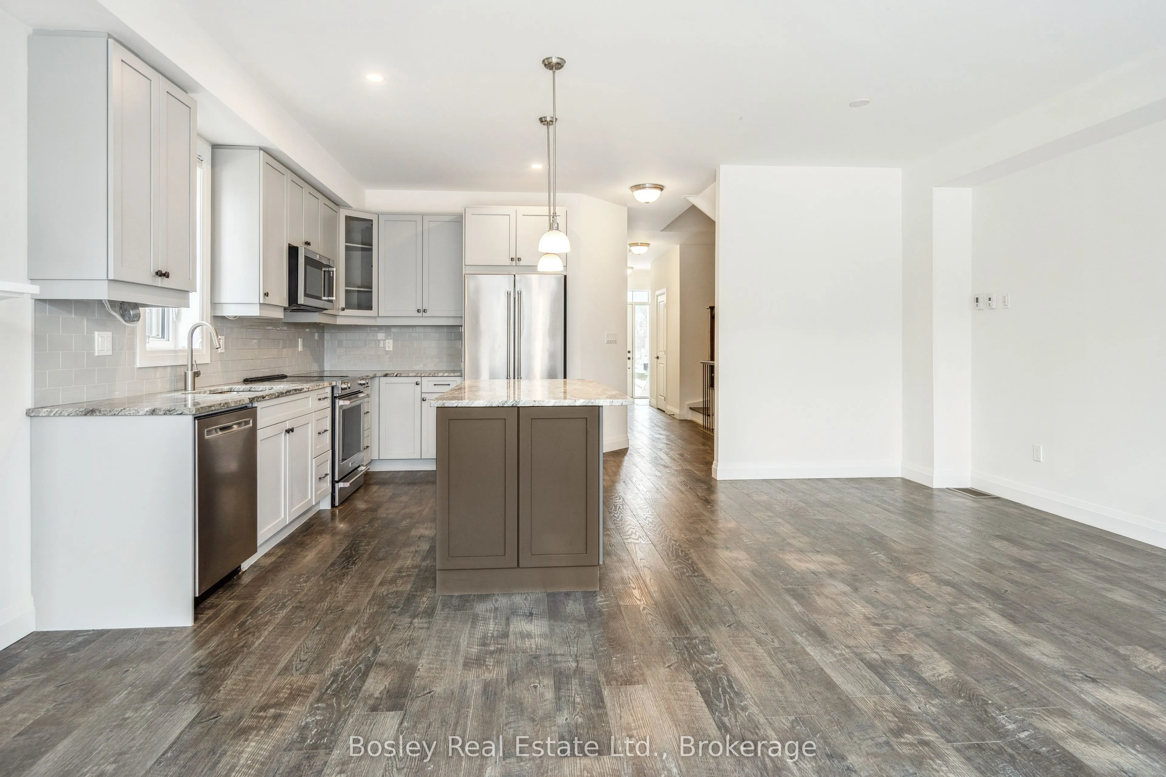 213 YELLOW BIRCH Crescent