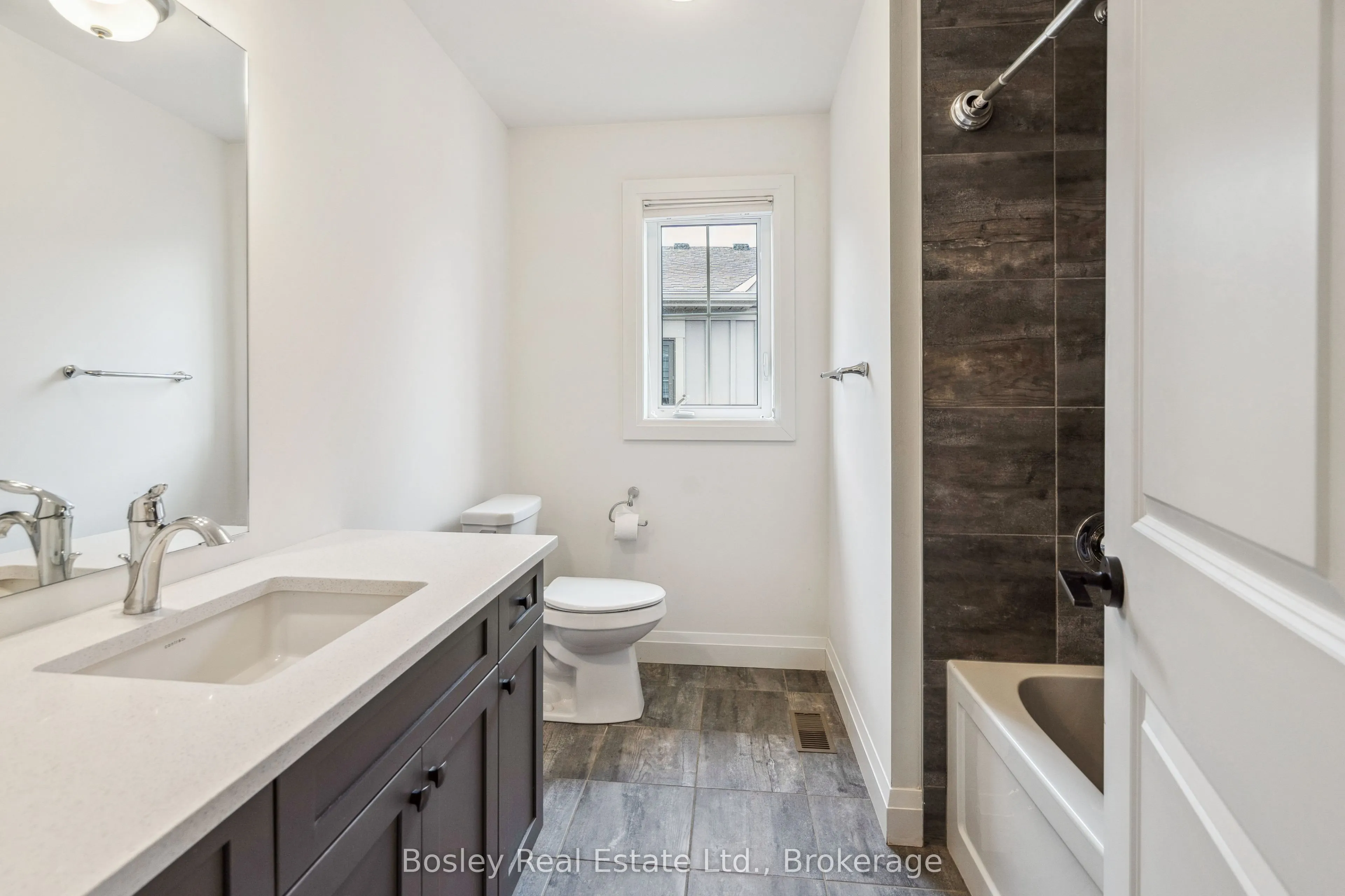 213 YELLOW BIRCH Crescent