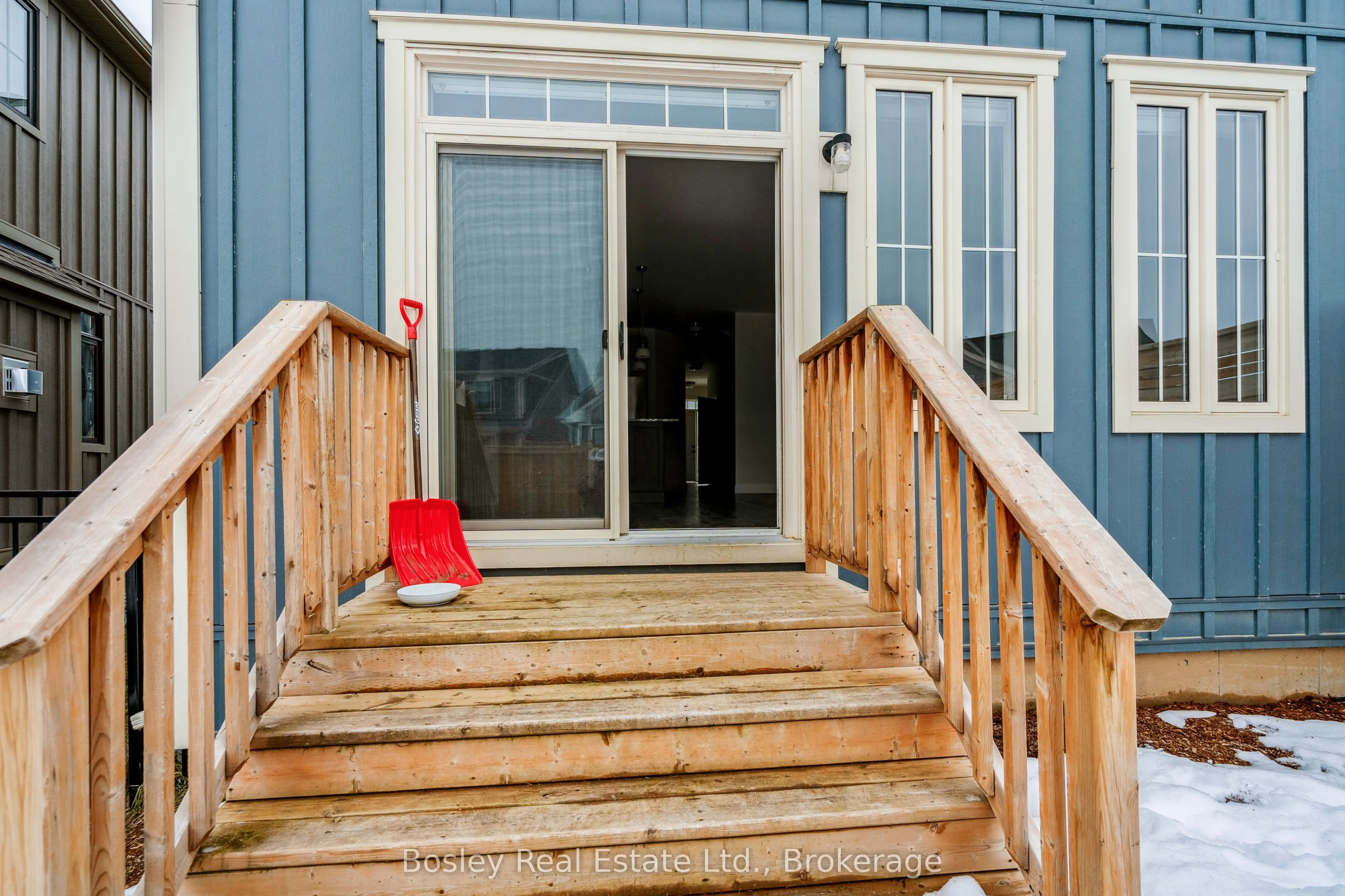 213 YELLOW BIRCH Crescent