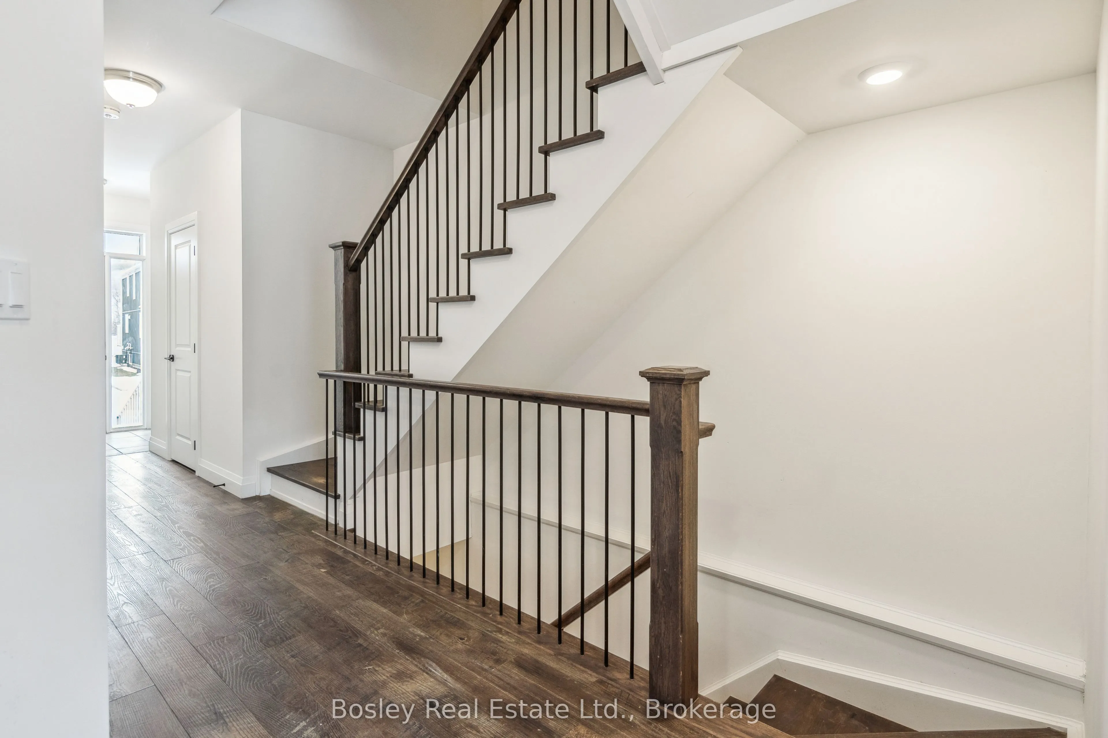 213 YELLOW BIRCH Crescent