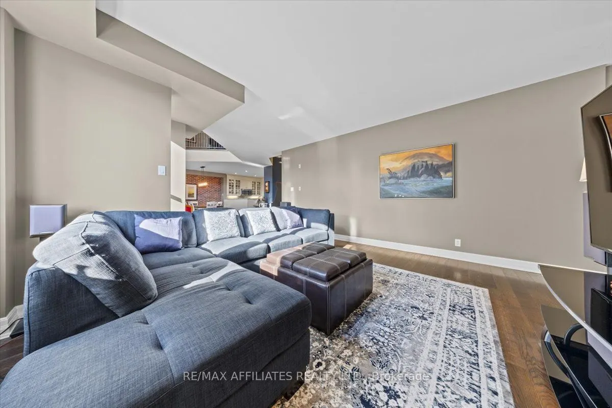 320 Mcleod Street, ##PH804