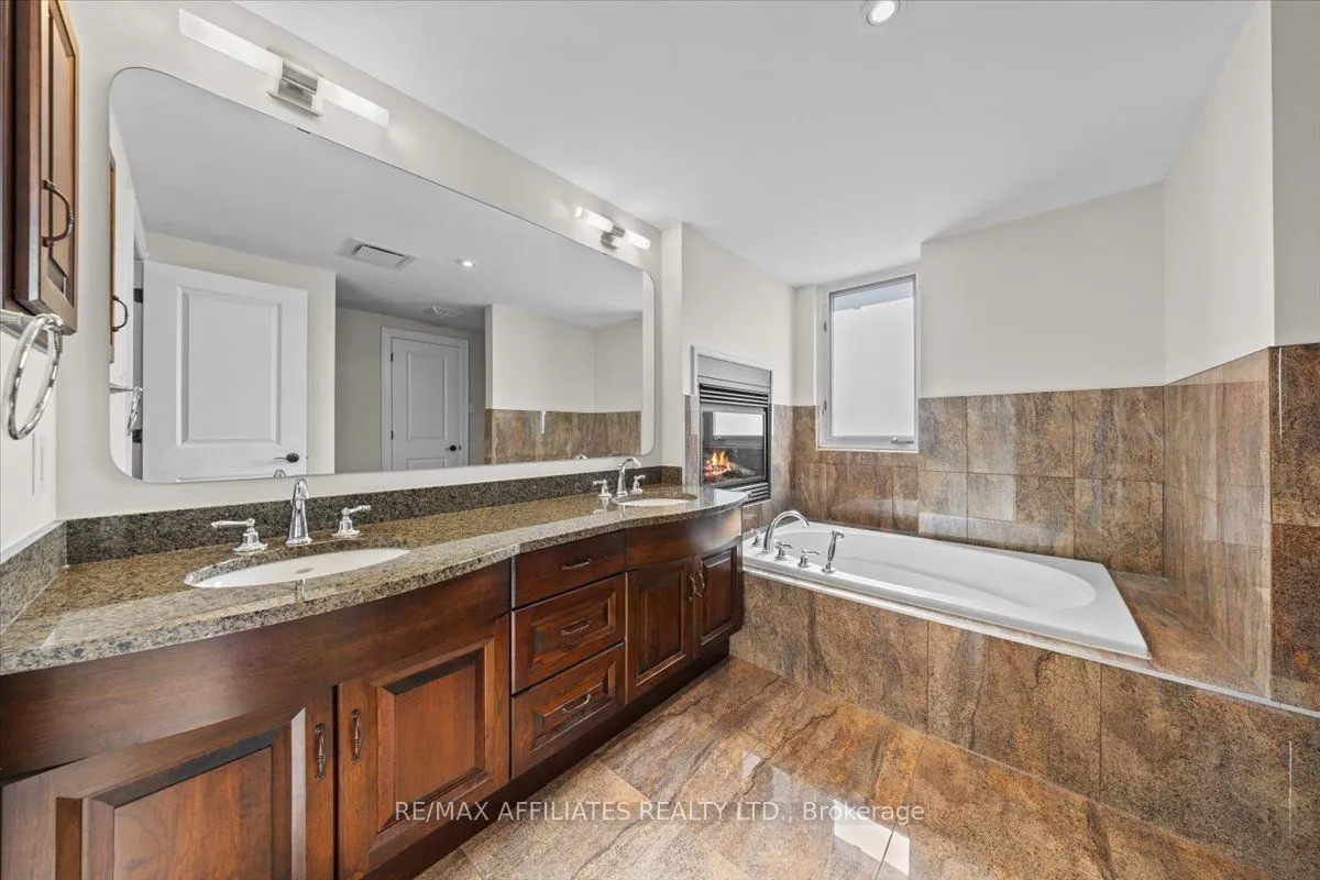 320 Mcleod Street, ##PH804