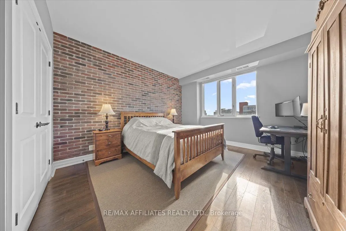 320 Mcleod Street, ##PH804