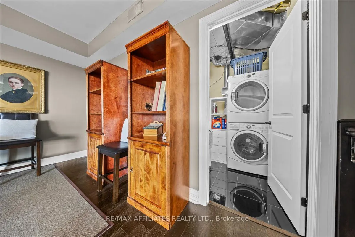 320 Mcleod Street, ##PH804