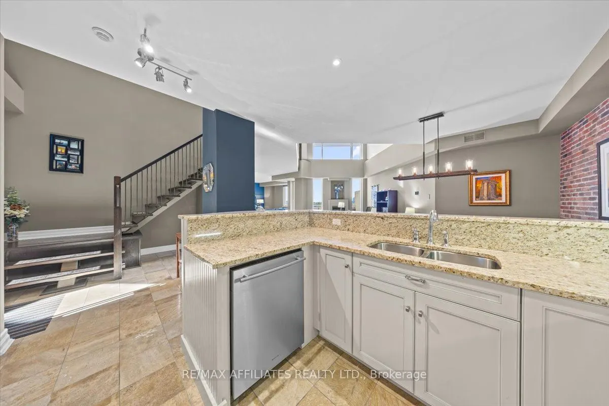 320 Mcleod Street, ##PH804
