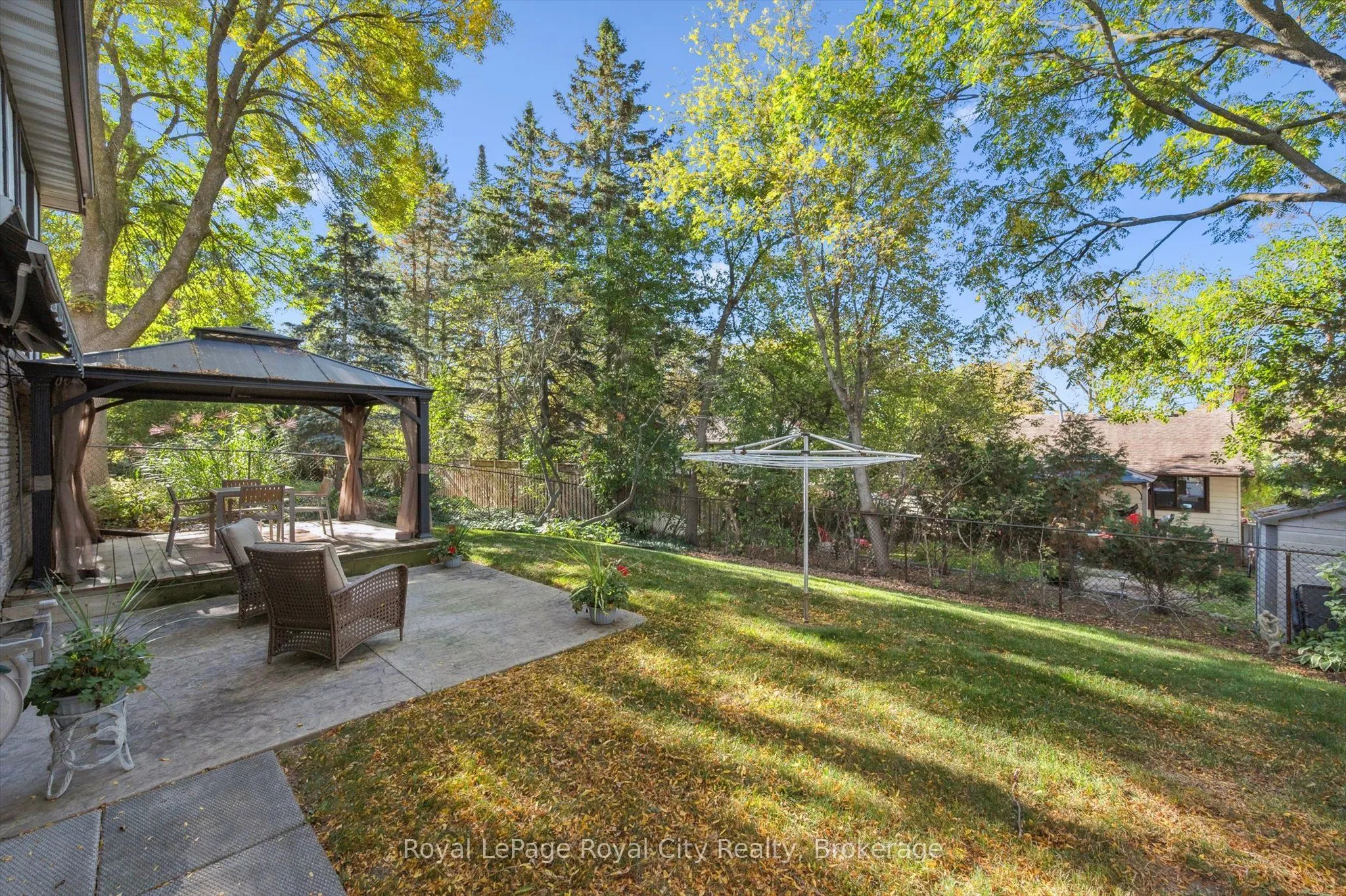 75 Shadybrook Crescent