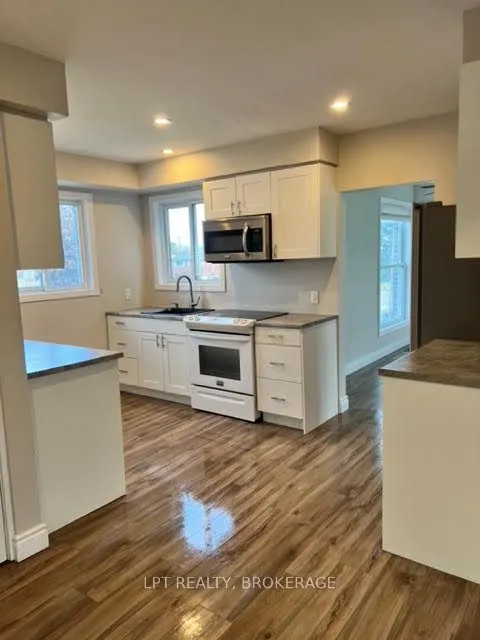 9 Elizabeth Avenue