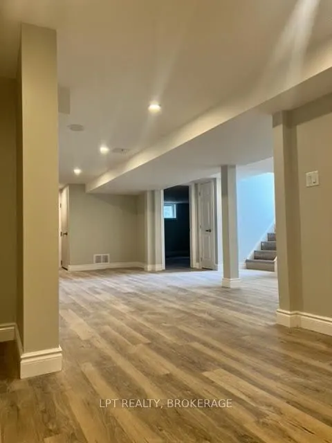 9 Elizabeth Avenue