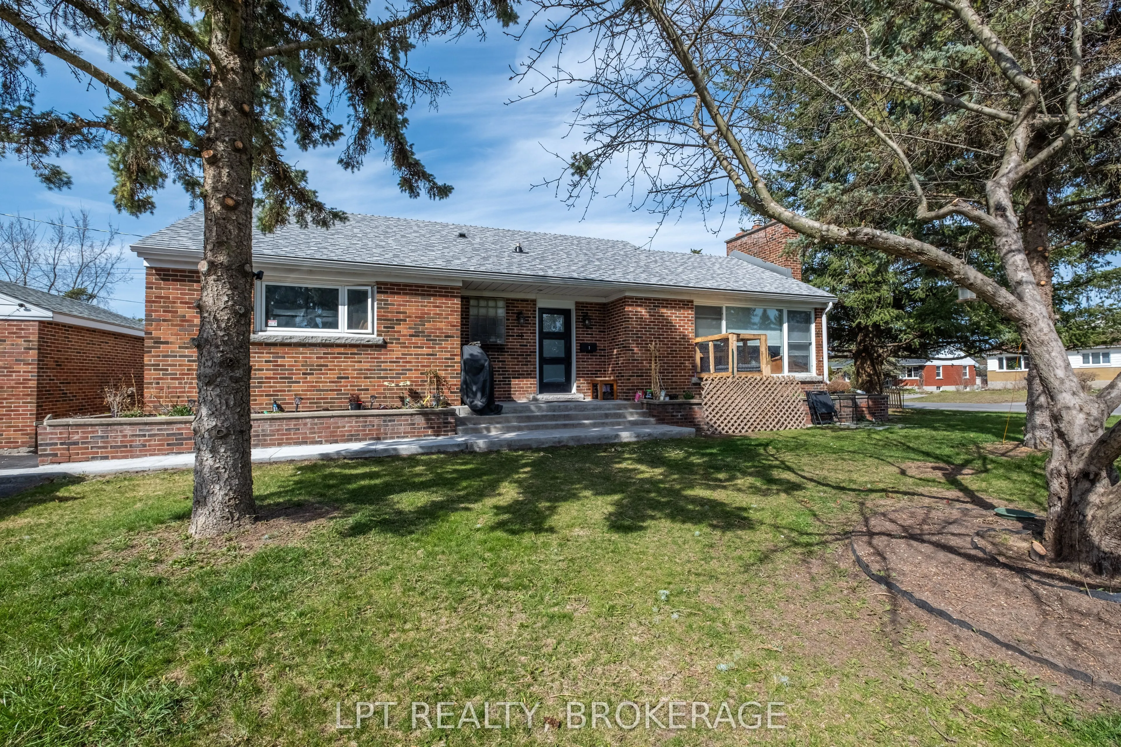 9 Elizabeth Avenue