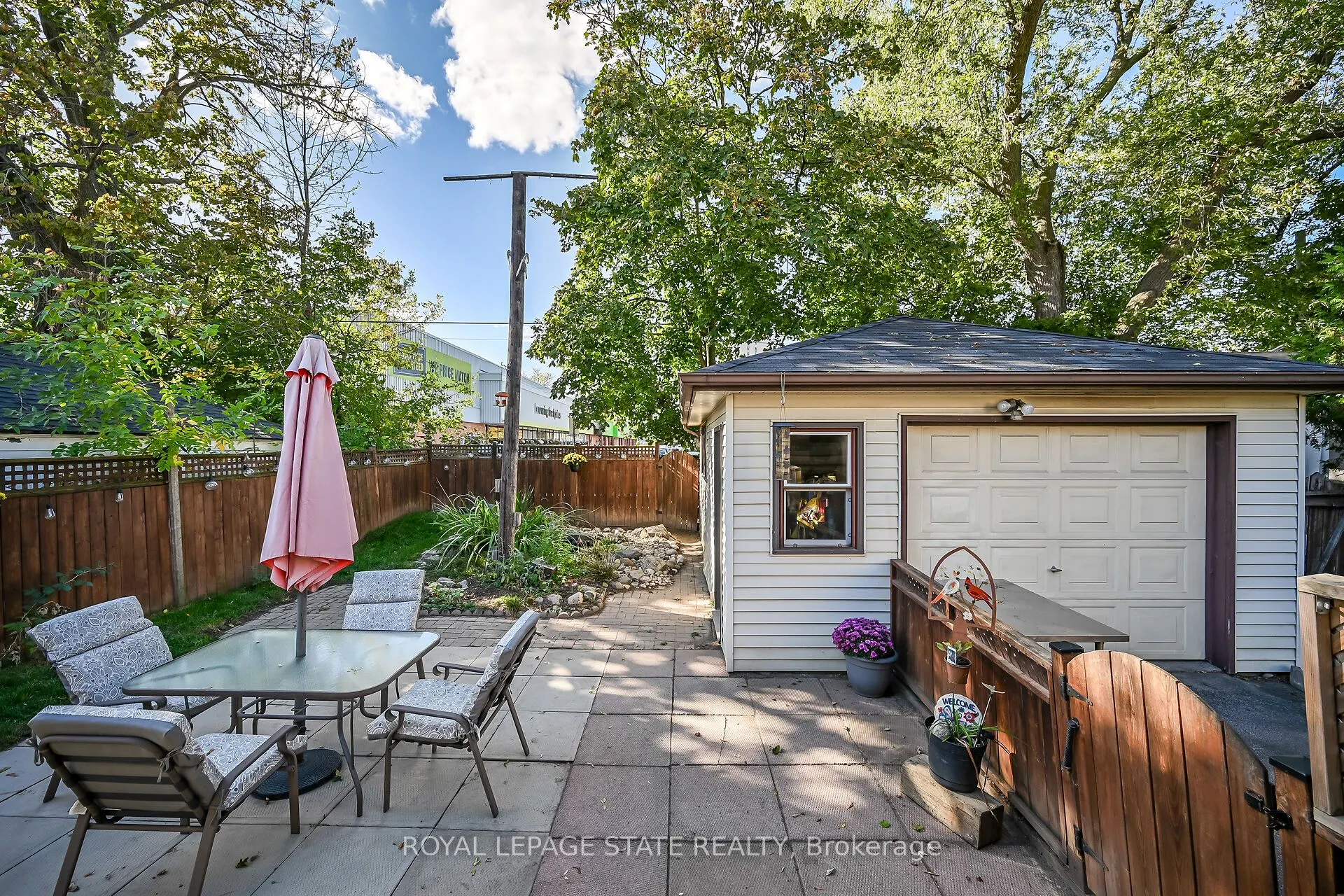 238 East 43rd Street