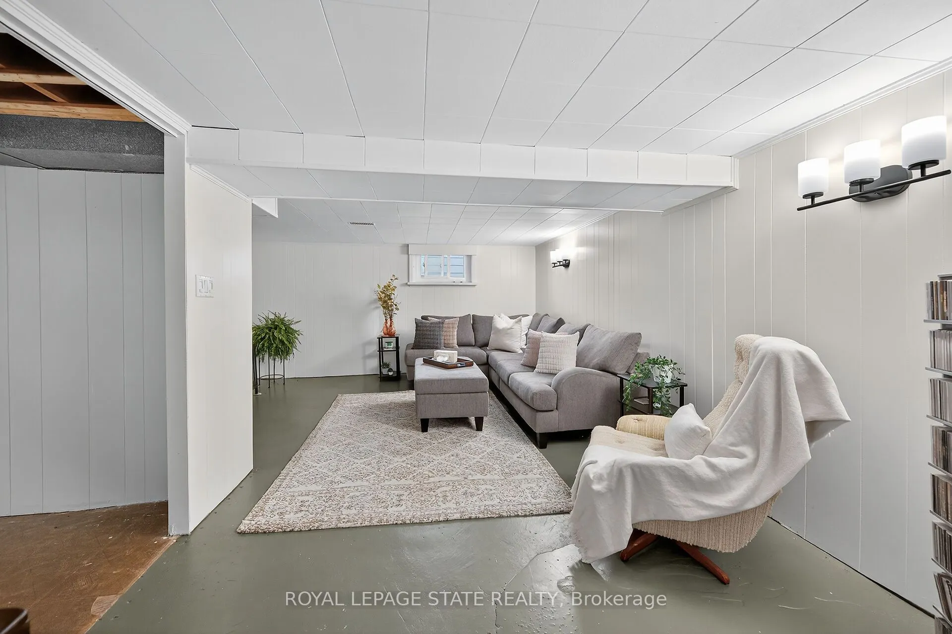 238 East 43rd Street