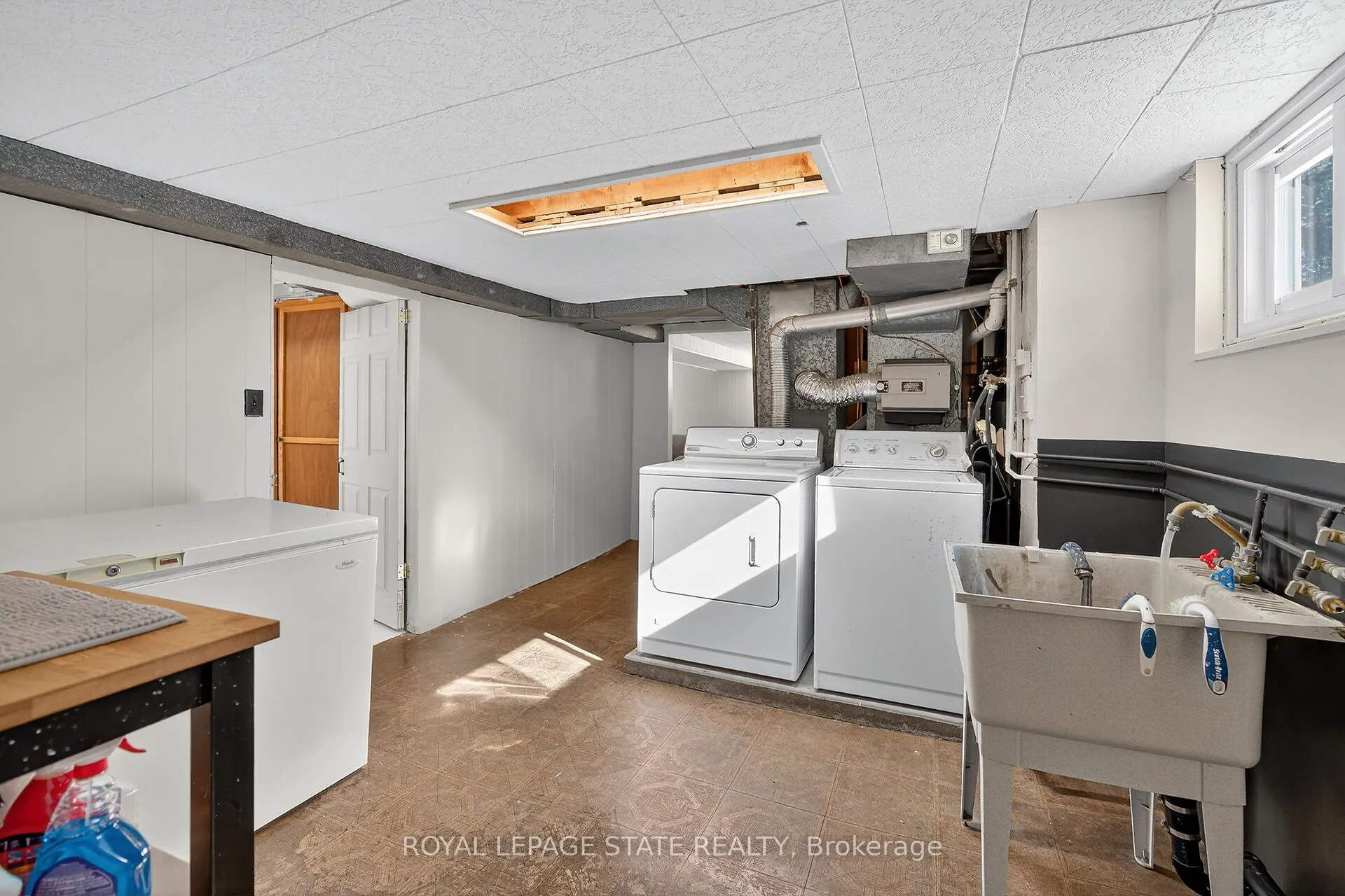 238 East 43rd Street