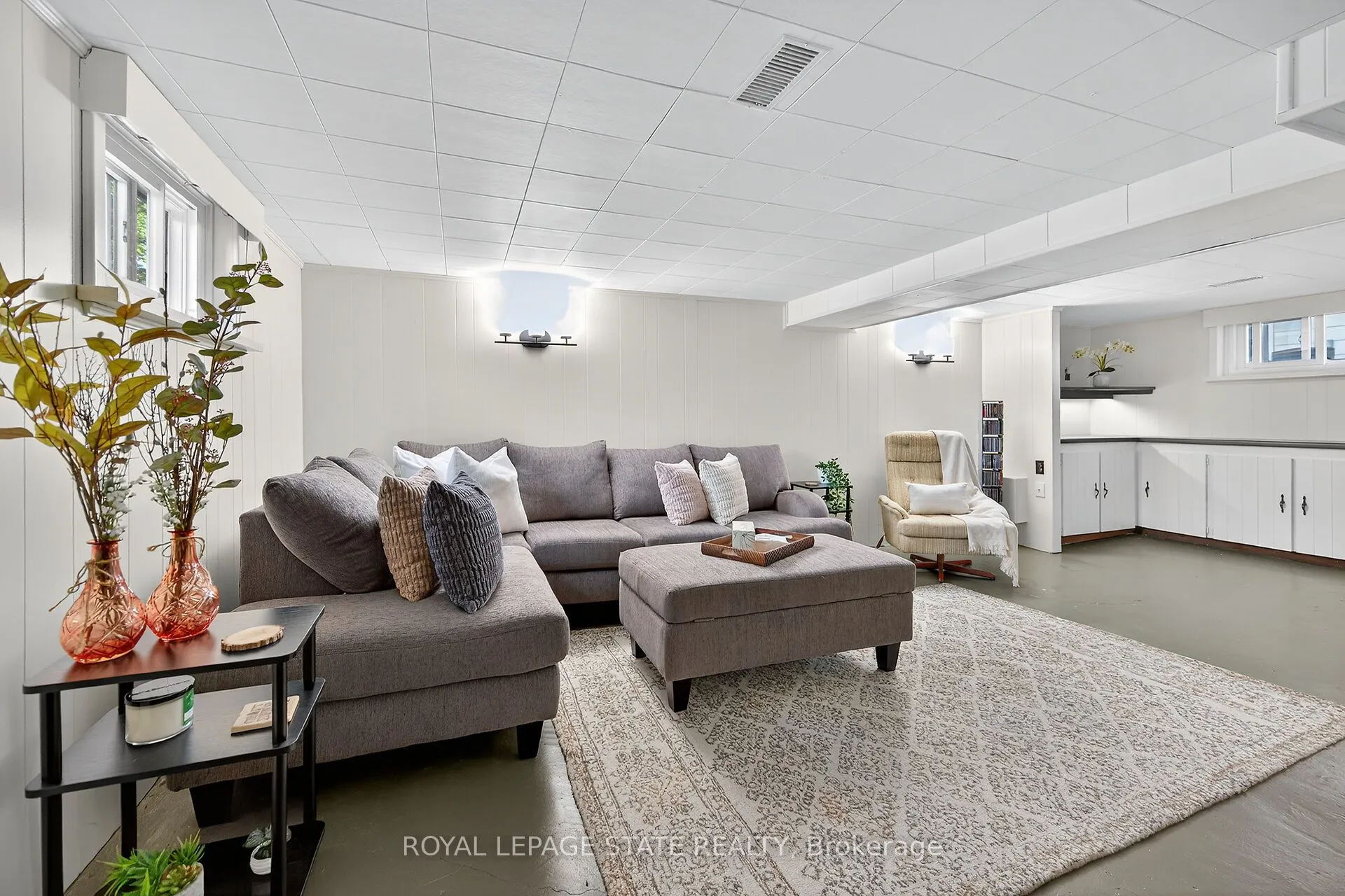 238 East 43rd Street