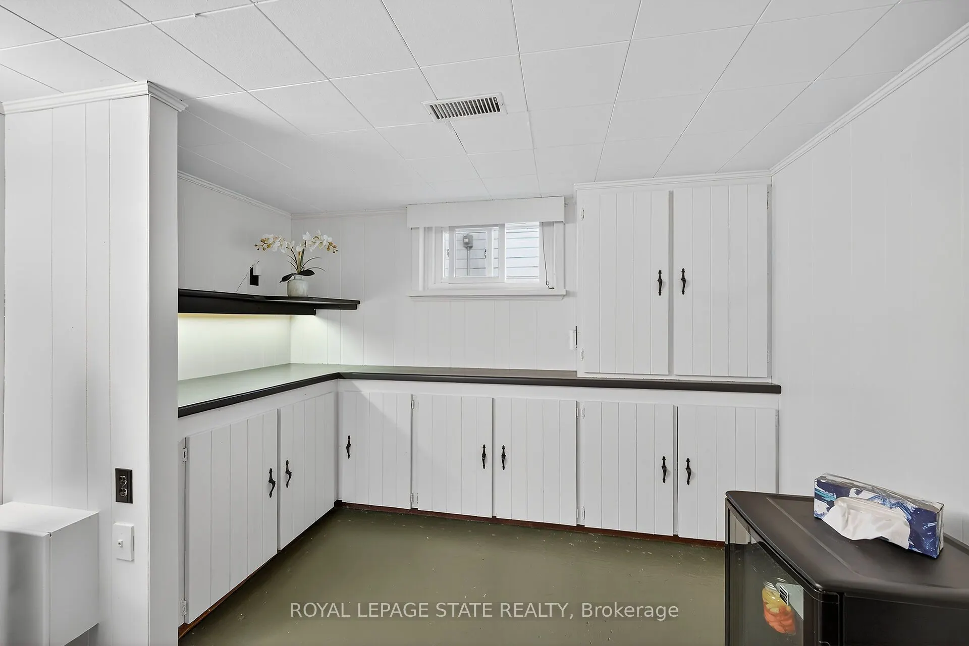 238 East 43rd Street