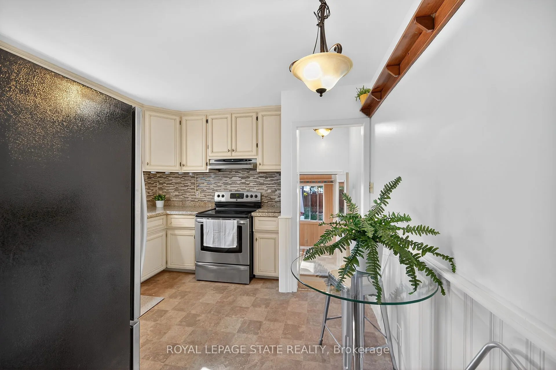 238 East 43rd Street