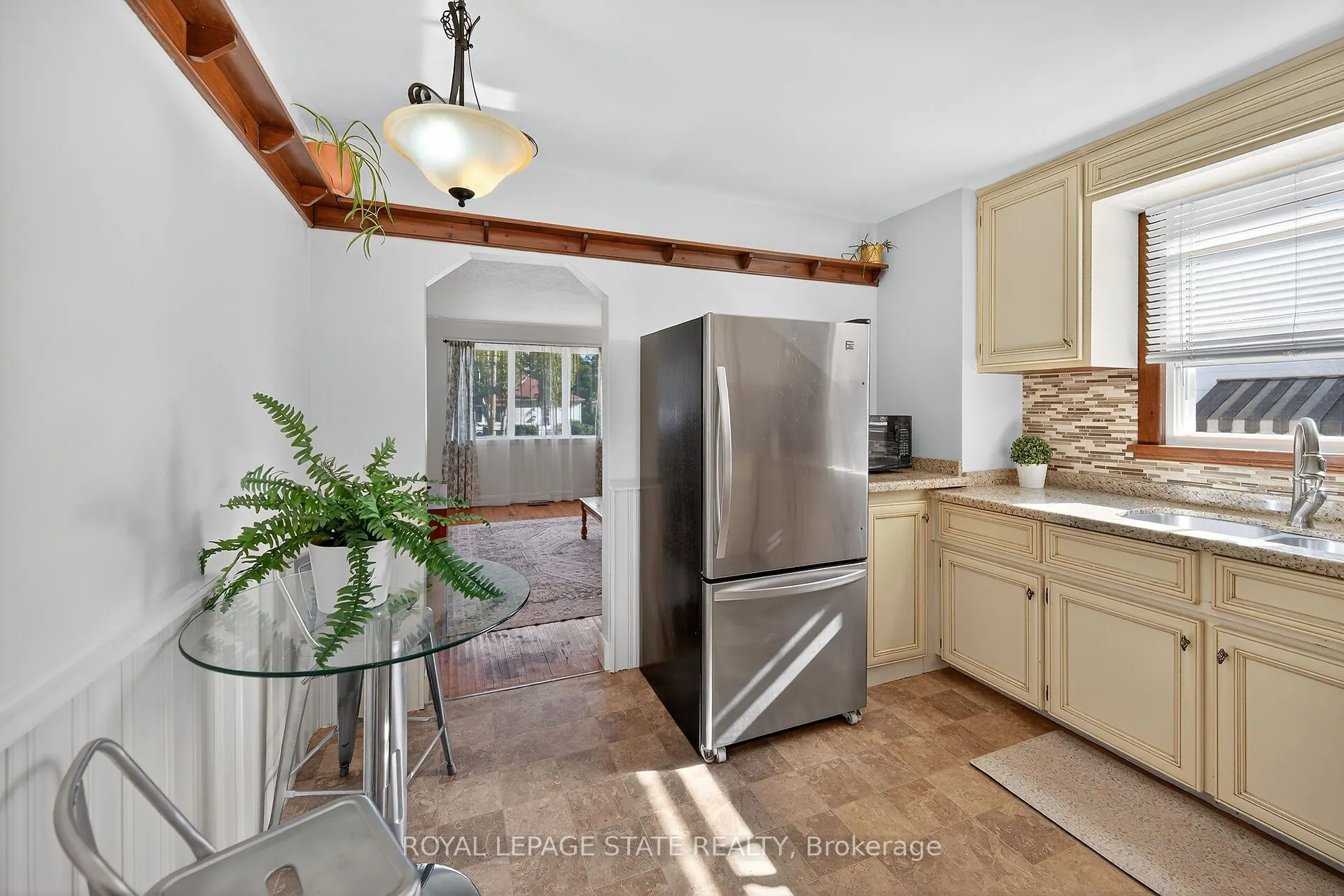 238 East 43rd Street