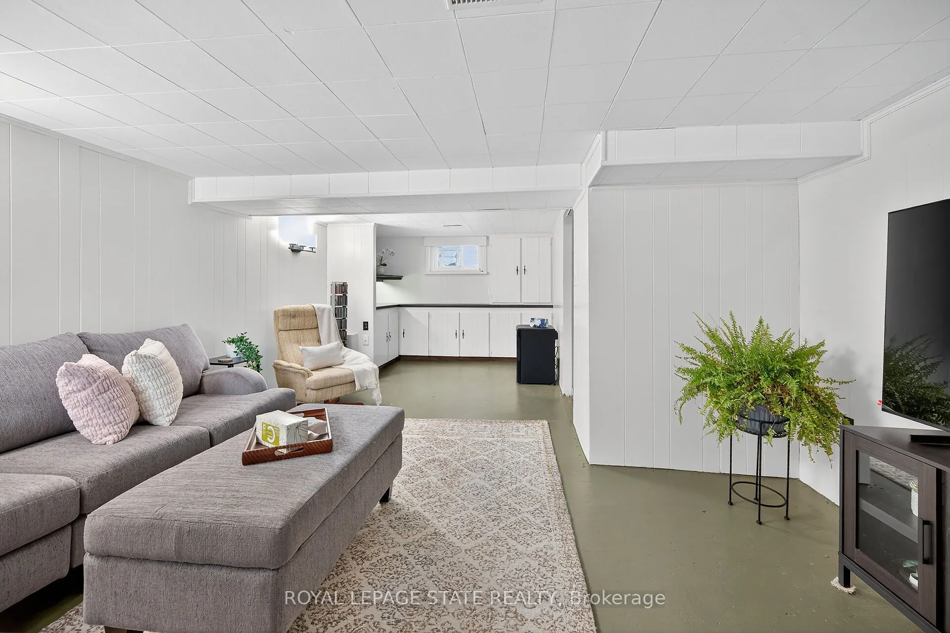 238 East 43rd Street